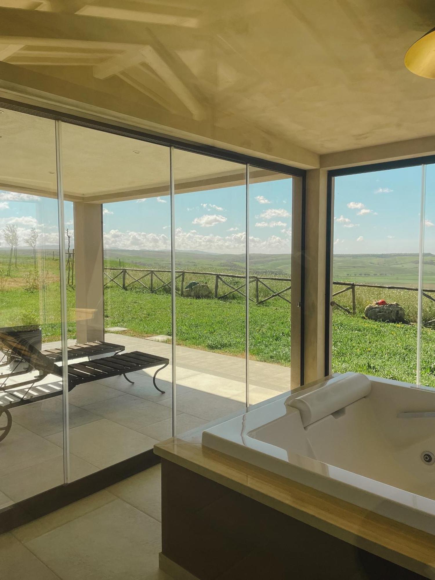 Villa La Domus Della Regina Tuscania Esterno foto